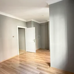 Academy Erenköy Bağdat Caddesi'ne Yakın Çeliker İnşaat Yapımı 2+1