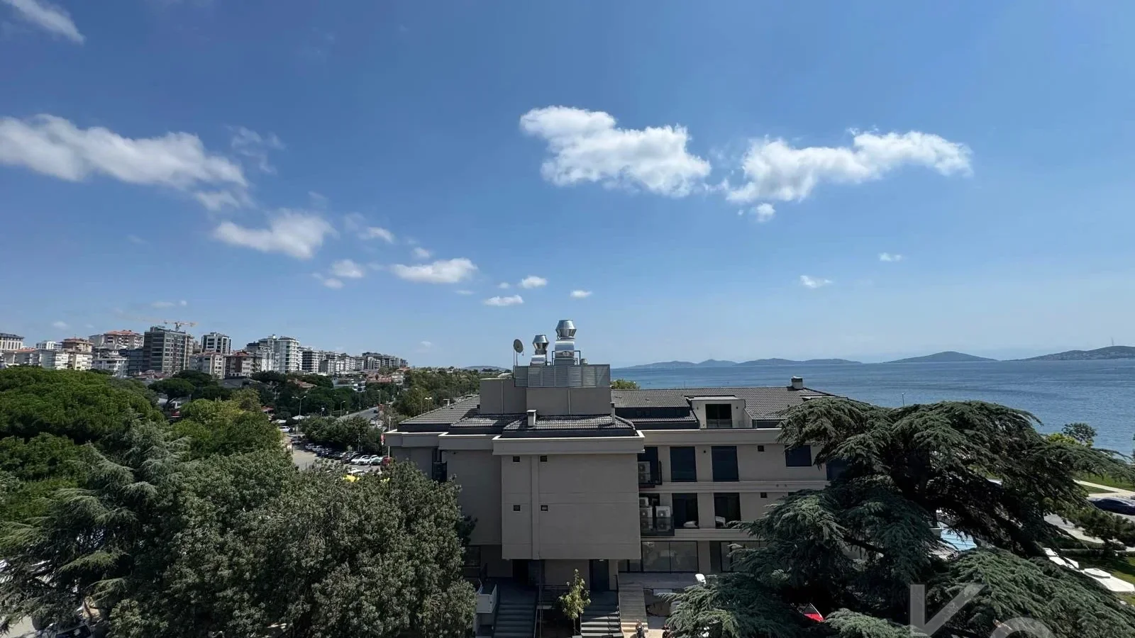 Academy Caddebostan Sahil Sıfır Deniz Manzaralı 4+2 Güvenlikli Dubleks Daire