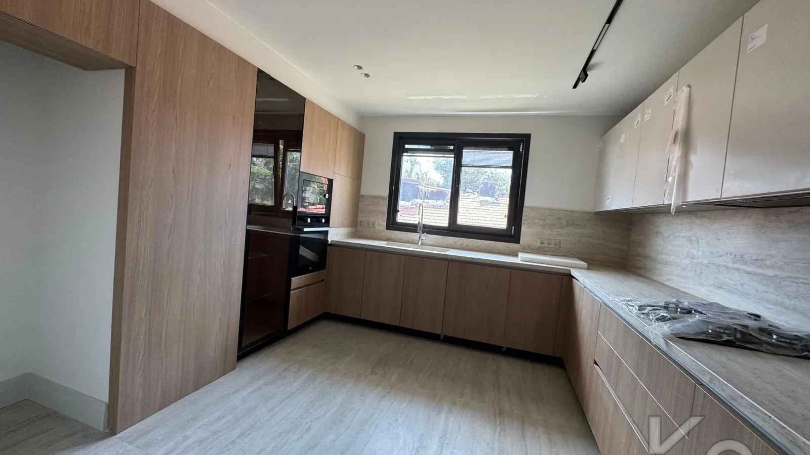 Academy Caddebostan Sahil Sıfır Deniz Manzaralı 4+2 Güvenlikli Dubleks Daire