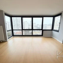 Academy Erenköy Bağdat Caddesi̇ Ve Marmaray Yakini Yeni̇ Bi̇nada 110m2 2+1