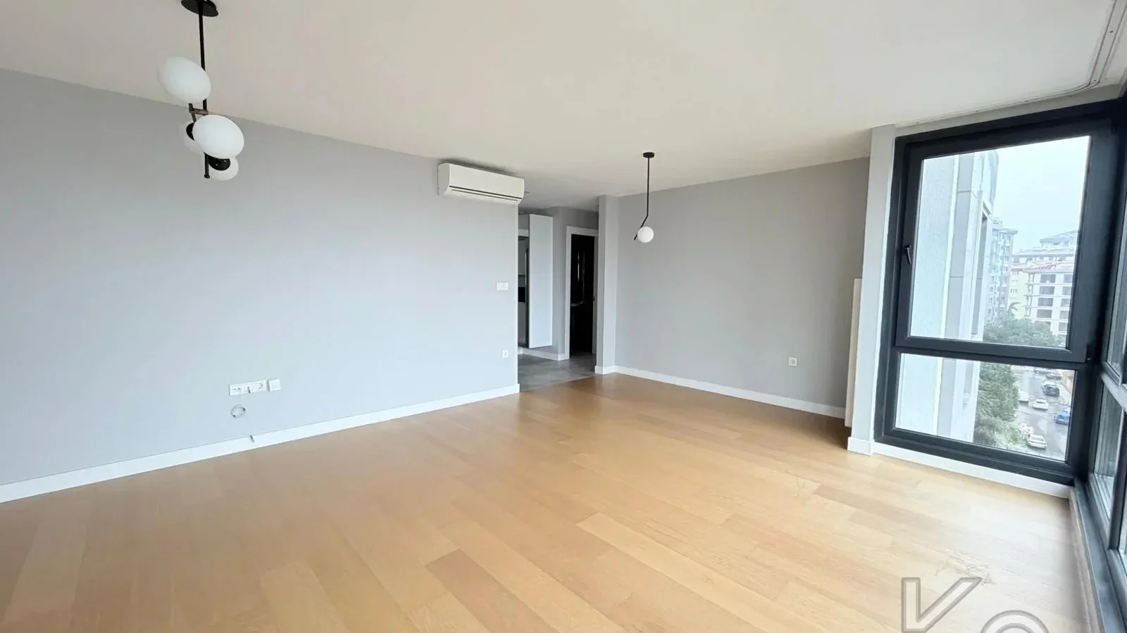 Academy Erenköy Bağdat Caddesi̇ Ve Marmaray Yakini Yeni̇ Bi̇nada 110m2 2+1