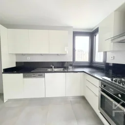 Academy Erenköy Bağdat Caddesi̇ Ve Marmaray Yakini Yeni̇ Bi̇nada 110m2 2+1