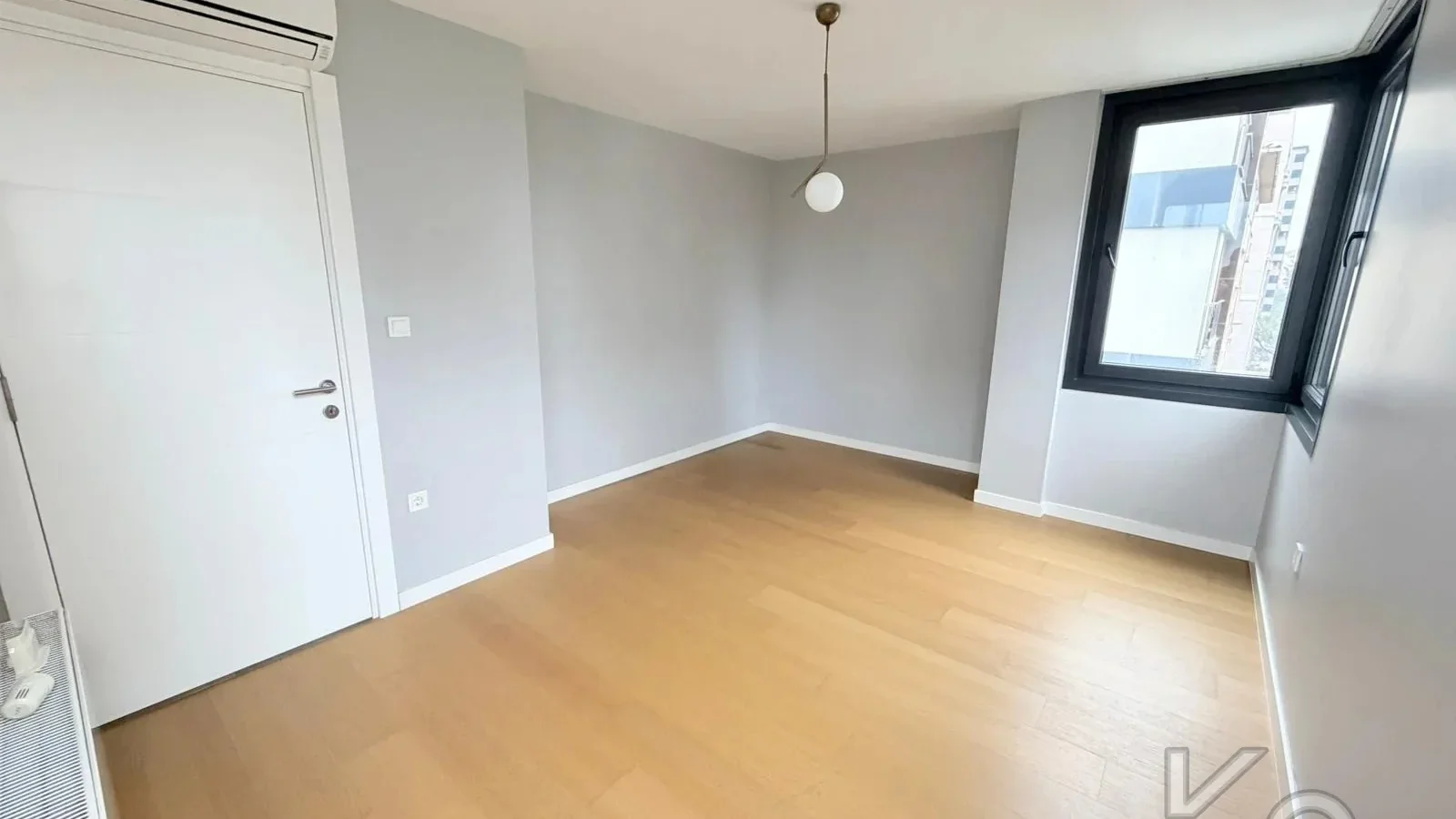 Academy Erenköy Bağdat Caddesi̇ Ve Marmaray Yakini Yeni̇ Bi̇nada 110m2 2+1