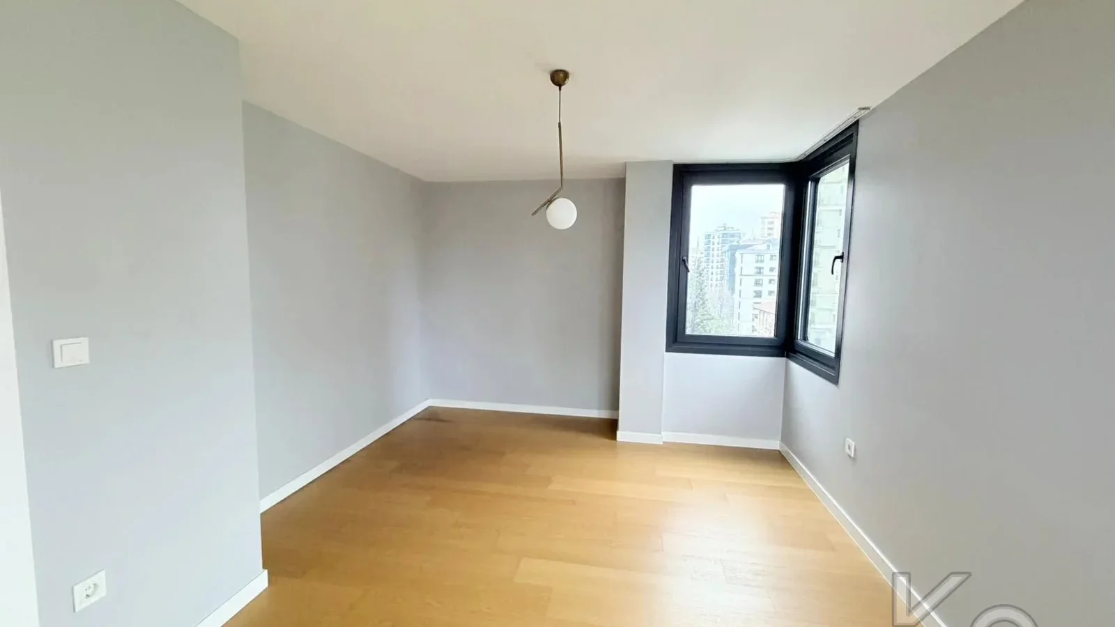 Academy Erenköy Bağdat Caddesi̇ Ve Marmaray Yakini Yeni̇ Bi̇nada 110m2 2+1