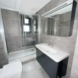 Academy Erenköy Bağdat Caddesi̇ Ve Marmaray Yakini Yeni̇ Bi̇nada 110m2 2+1