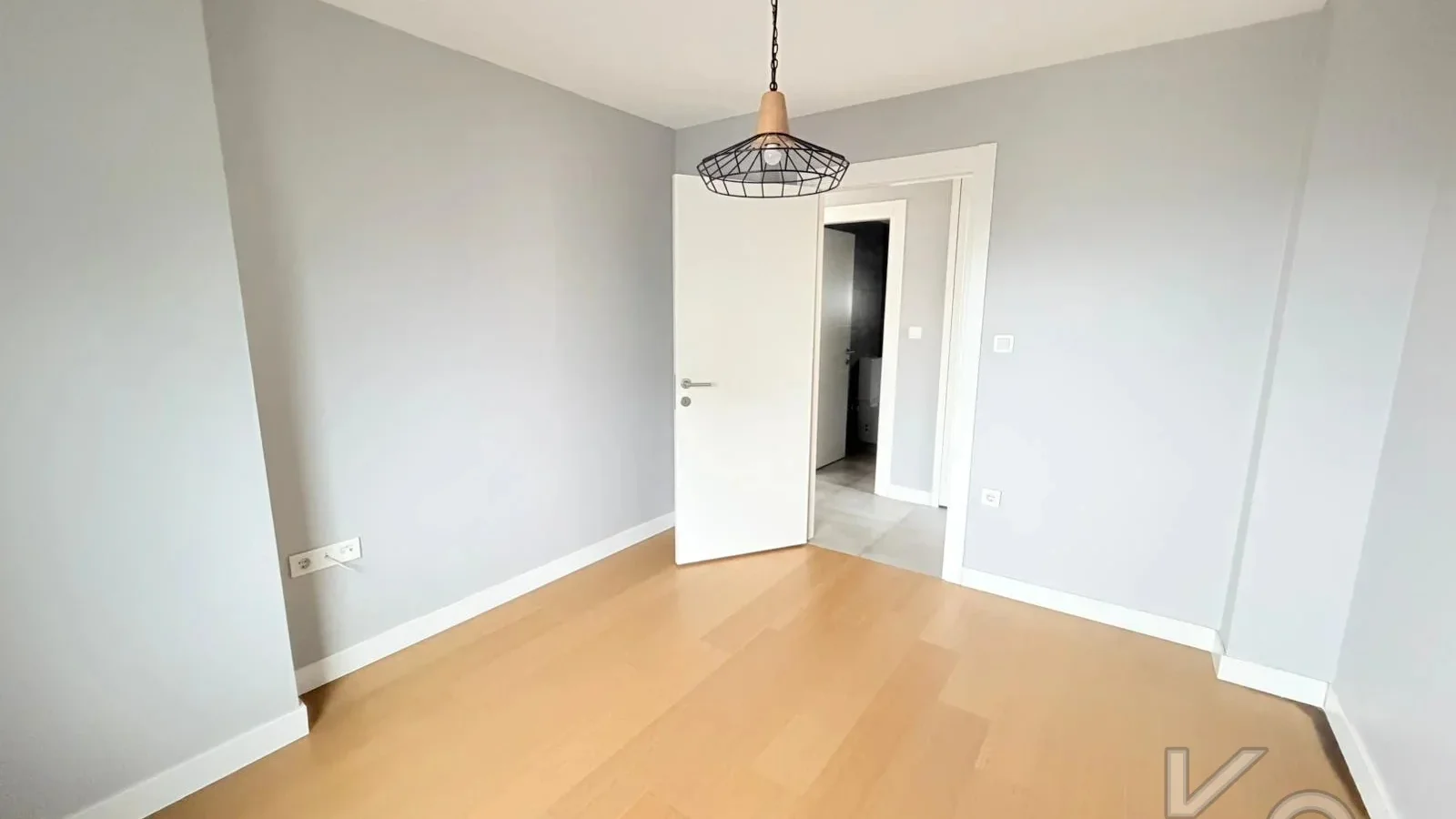 Academy Erenköy Bağdat Caddesi̇ Ve Marmaray Yakini Yeni̇ Bi̇nada 110m2 2+1