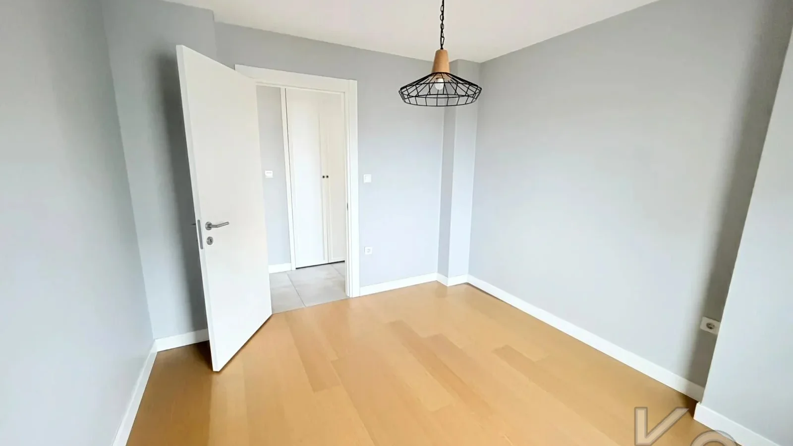 Academy Erenköy Bağdat Caddesi̇ Ve Marmaray Yakini Yeni̇ Bi̇nada 110m2 2+1