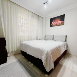 Rookz Fark Güngören Mareşal Çakmakta Satılık 2+1 Bahçeli Ve Bakımlı Daire