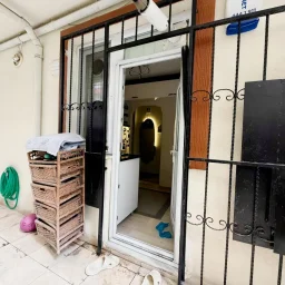 Rookz Fark Güngören Mareşal Çakmakta Satılık 2+1 Bahçeli Ve Bakımlı Daire
