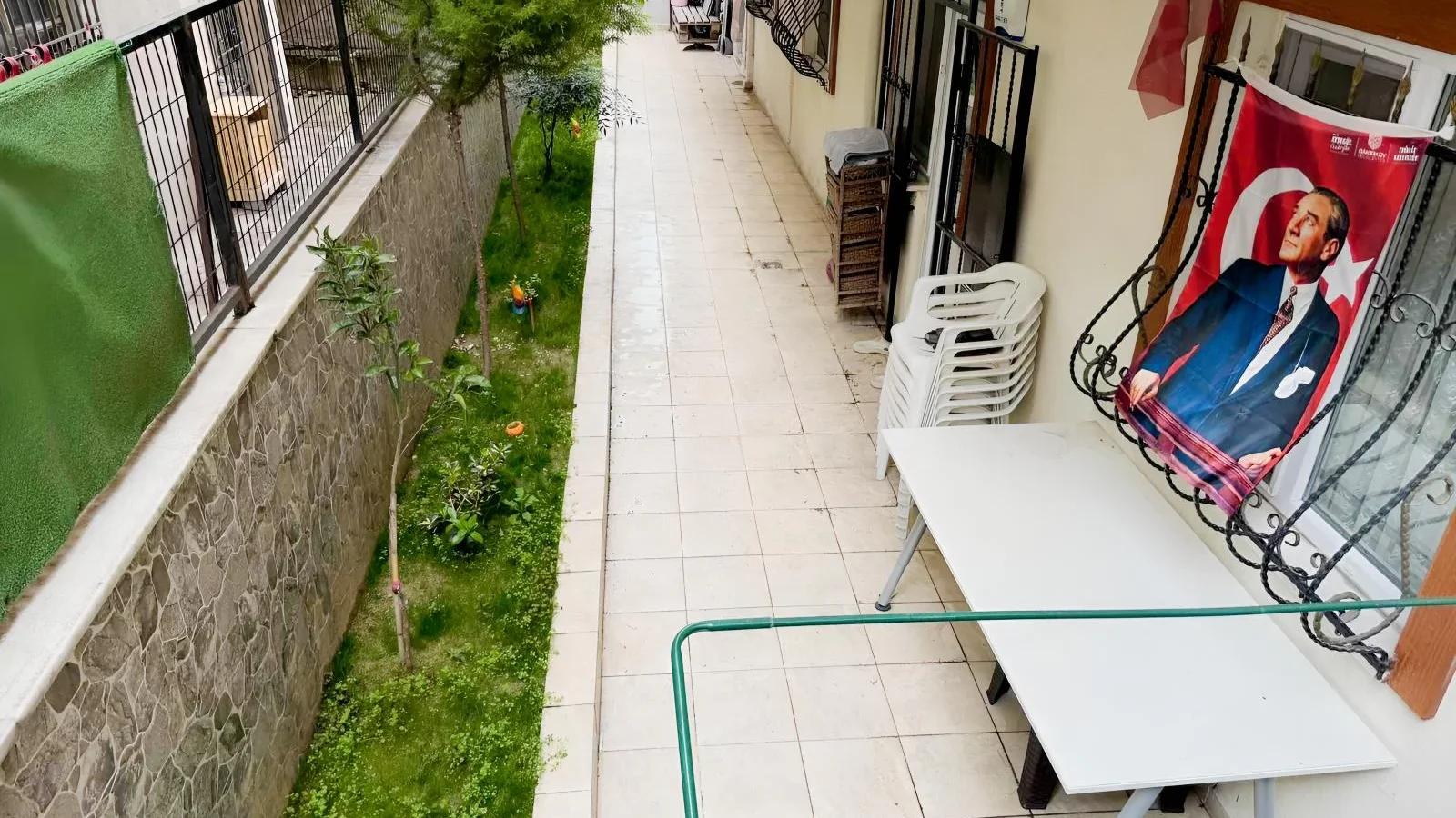 Rookz Fark Güngören Mareşal Çakmakta Satılık 2+1 Bahçeli Ve Bakımlı Daire