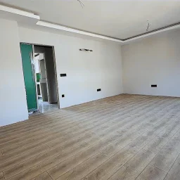 Minibüs Caddesi Üzerinde 3+1 Satılık Geniş Daire