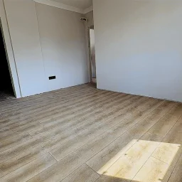 Minibüs Caddesi Üzerinde 3+1 Satılık Geniş Daire