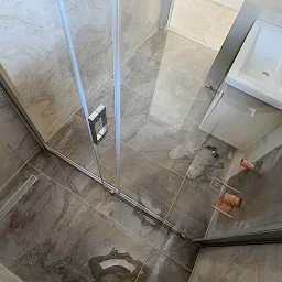Minibüs Caddesi Üzerinde 3+1 Satılık Geniş Daire