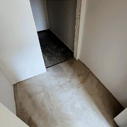 Minibüs Caddesi Üzerinde 3+1 Satılık Geniş Daire