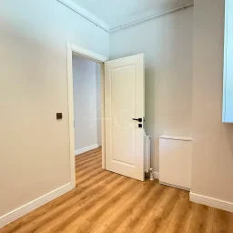 Academy Suadiye Bağdat Caddesine 1. Paralel 2024 Yapımı 2+1
