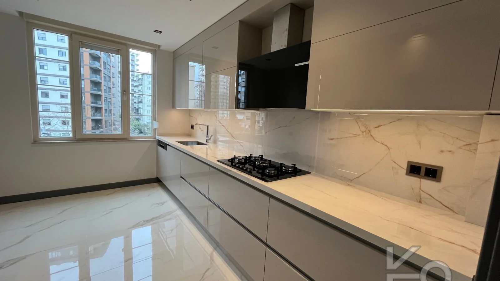Bağdat Caddesi’ne 2 Dk Mesafade Satılık 4+1 Daire