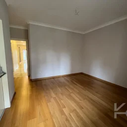 Laci̇vertcadde Atatürk Cd. Üzeri̇ 6 Yillik Ebeveynli̇ 100m² Net 3+1