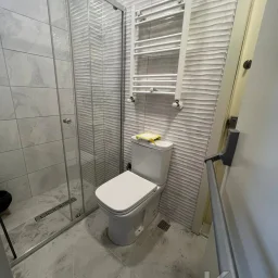 Laci̇vertcadde Atatürk Cd. Üzeri̇ 6 Yillik Ebeveynli̇ 100m² Net 3+1