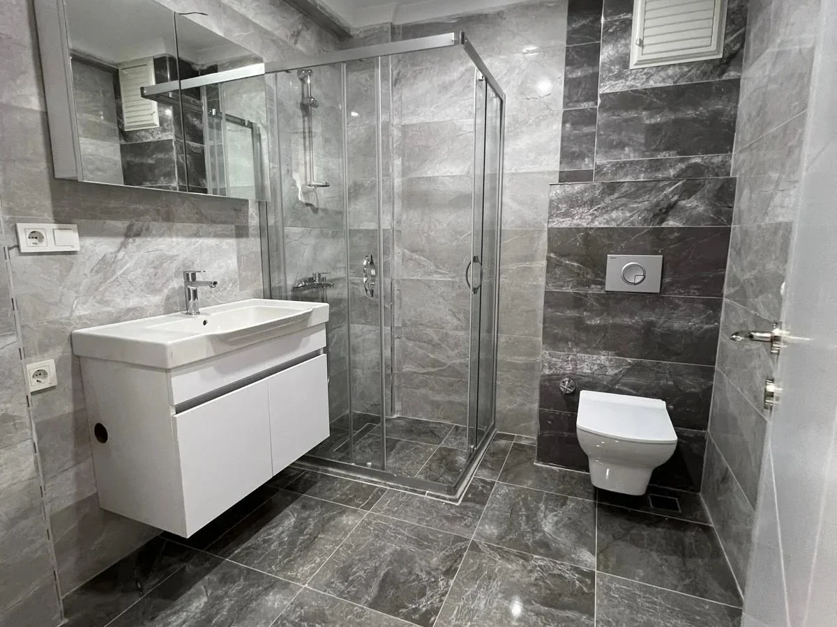 Laci̇vertcadde Atatürk Cd. Üzeri̇ 6 Yillik Ebeveynli̇ 100m² Net 3+1