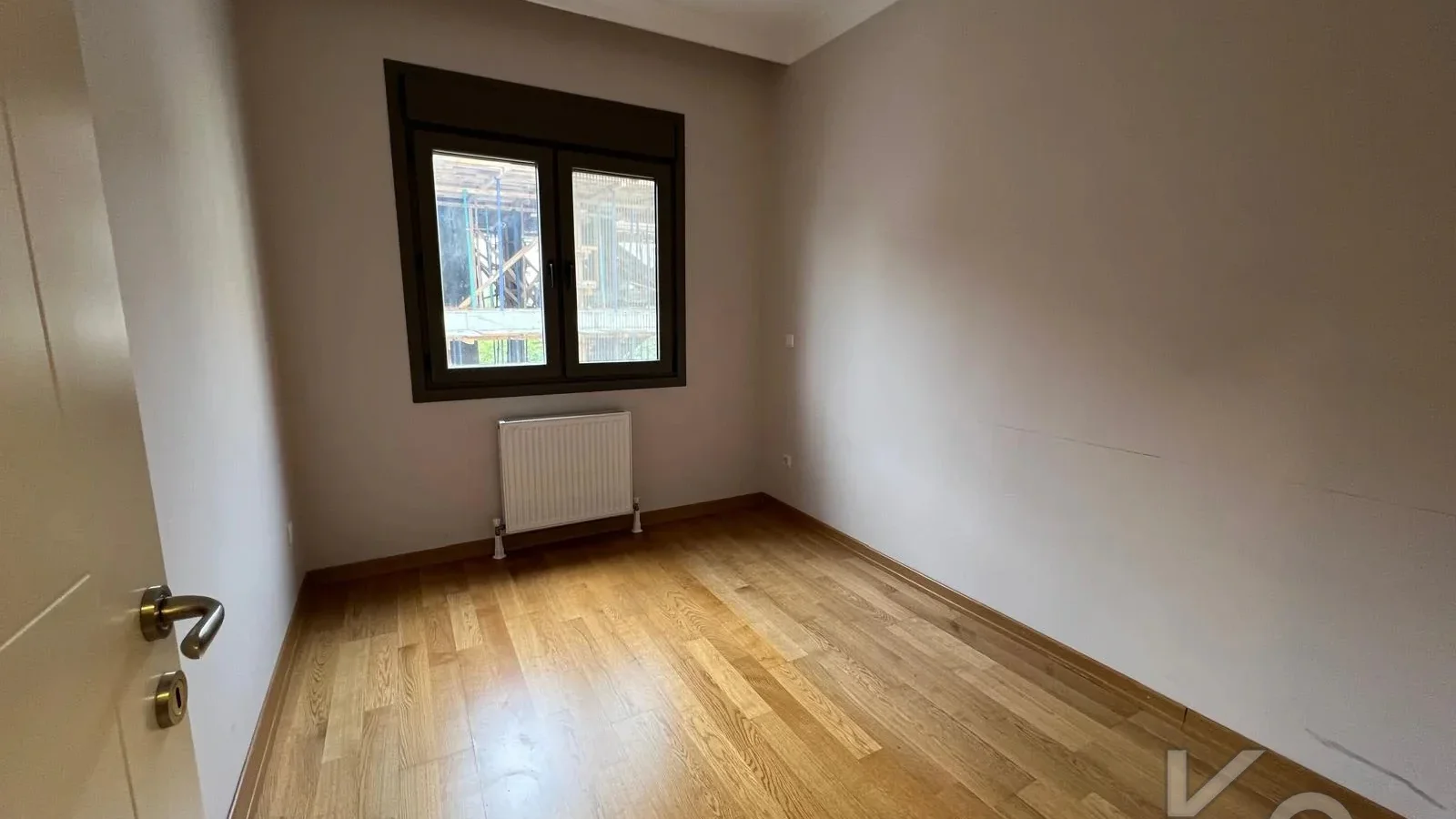 Laci̇vertcadde Atatürk Cd. Üzeri̇ 6 Yillik Ebeveynli̇ 100m² Net 3+1