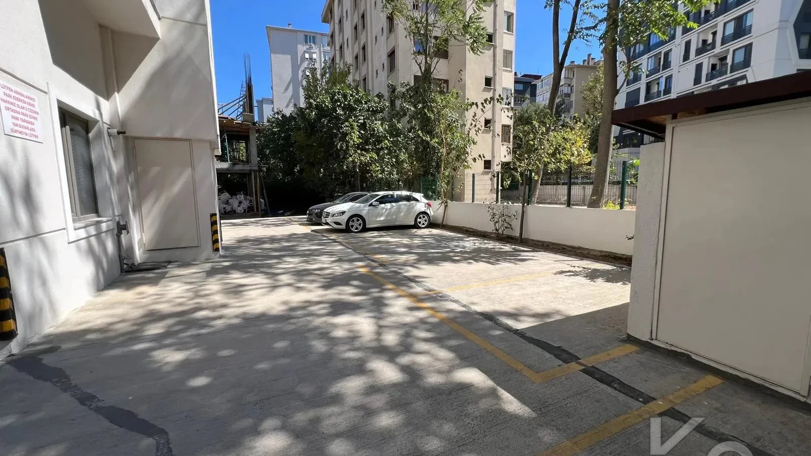 Laci̇vertcadde Atatürk Cd. Üzeri̇ 6 Yillik Ebeveynli̇ 100m² Net 3+1