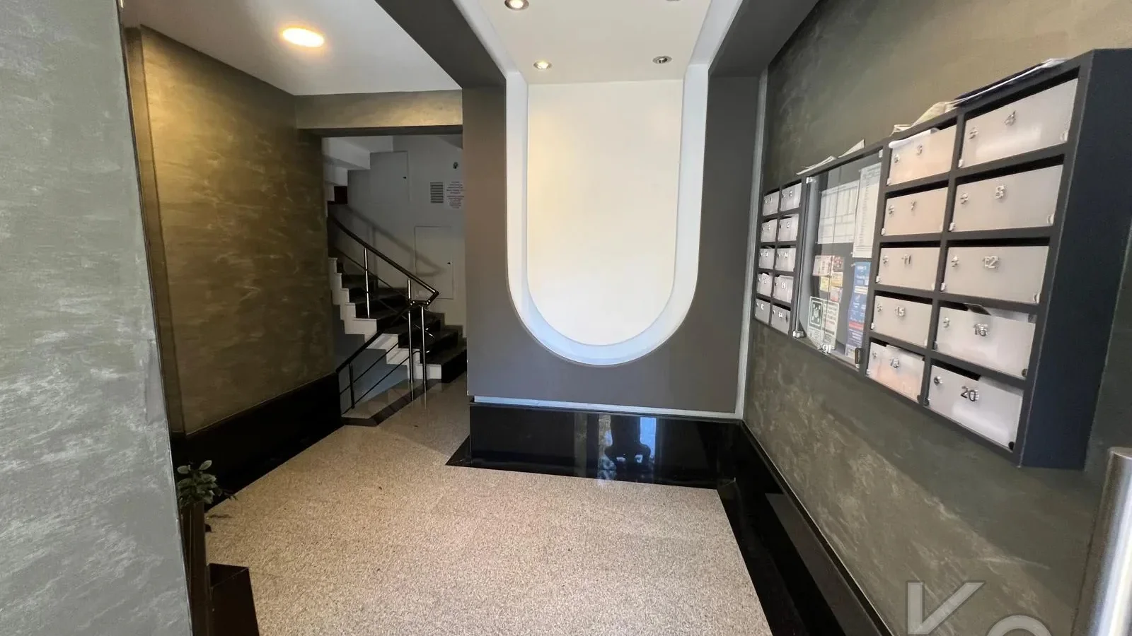 Laci̇vertcadde Atatürk Cd. Üzeri̇ 6 Yillik Ebeveynli̇ 100m² Net 3+1