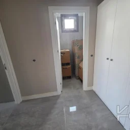 Laci̇vertcadde Caddebostan Sahi̇l Katta Tek Balkonlu Deni̇z Manzarali 170m² Net  4.5+1