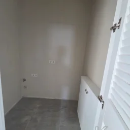 Laci̇vertcadde Caddebostan Sahi̇l Katta Tek Balkonlu Deni̇z Manzarali 170m² Net  4.5+1