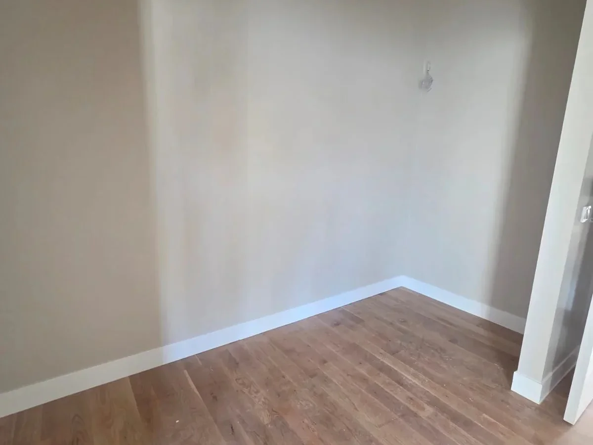 Laci̇vertcadde Caddebostan Sahi̇l Katta Tek Balkonlu Deni̇z Manzarali 170m² Net  4.5+1
