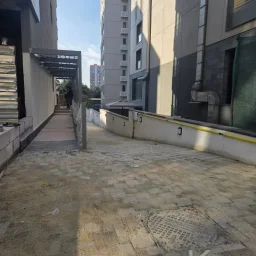 Laci̇vertcadde Caddebostan Sahi̇l Katta Tek Balkonlu Deni̇z Manzarali 170m² Net  4.5+1