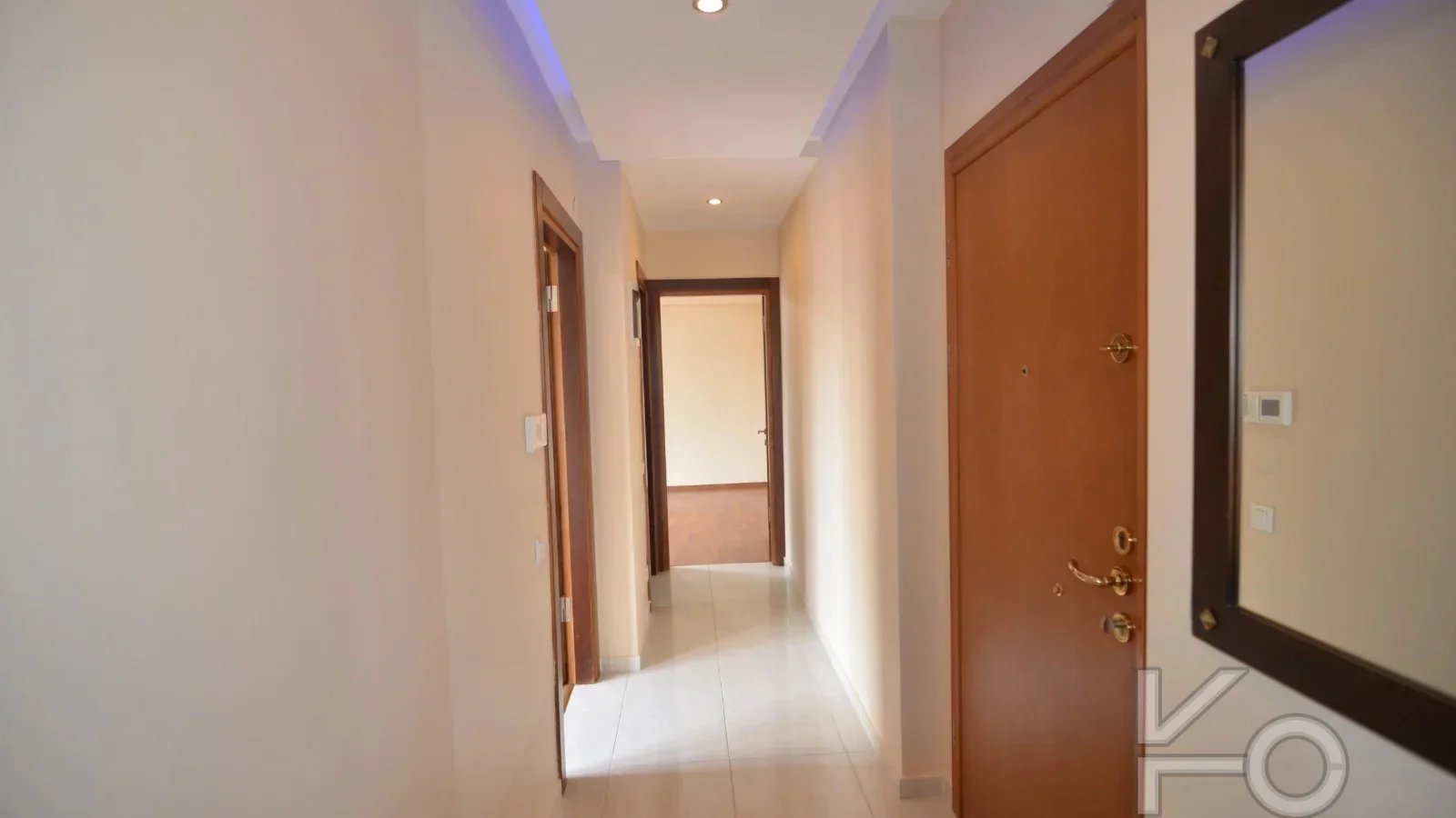 Laci̇vertcadde Ethemefendi'de Bağdat Cd. Yakini 2+1 70 M²net