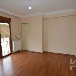 Laci̇vertcadde Ethemefendi'de Bağdat Cd. Yakini 2+1 70 M²net