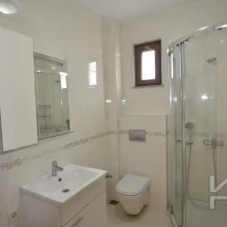 Laci̇vertcadde Ethemefendi'de Bağdat Cd. Yakini 2+1 70 M²net