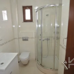 Laci̇vertcadde Ethemefendi'de Bağdat Cd. Yakini 2+1 70 M²net