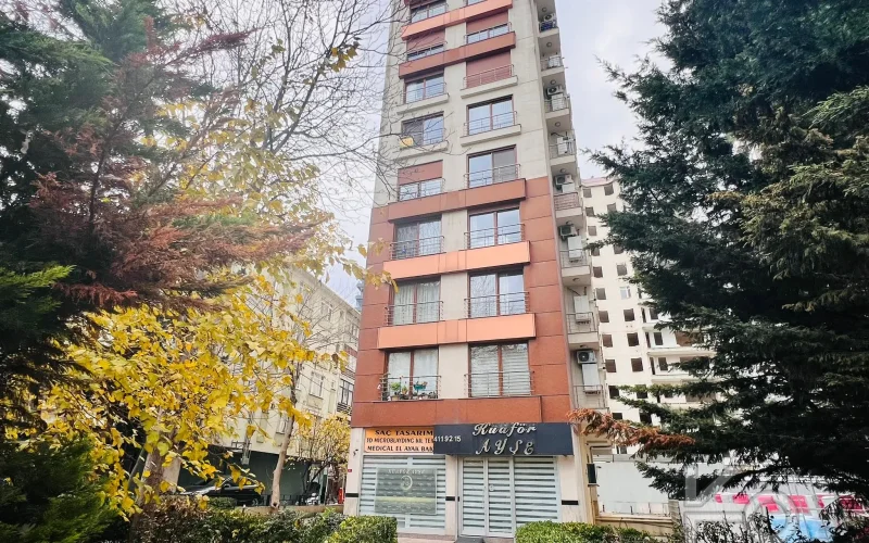 Laci̇vertcadde Ethemefendi'de Bağdat Cd. Yakini 2+1 70 M²net