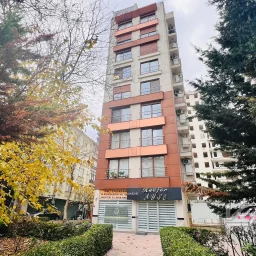 Laci̇vertcadde Ethemefendi'de Bağdat Cd. Yakini 2+1 70 M²net