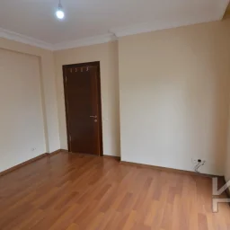 Laci̇vertcadde Ethemefendi'de Bağdat Cd. Yakini 2+1 70 M²net