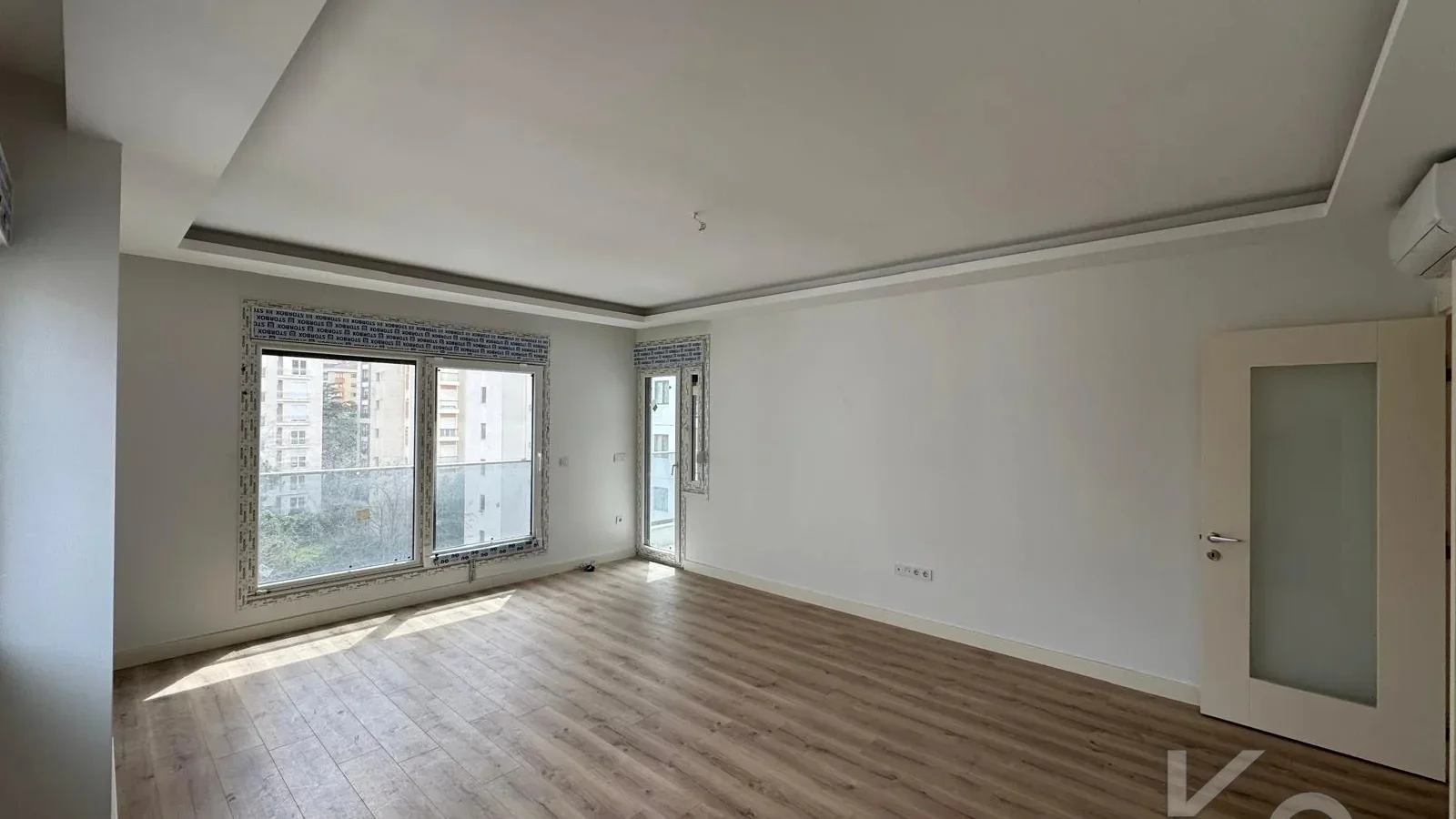 Lacivert Cadde Caddebostan Bağdat Cad.2.paralelde 2025 Sıfır Ebeveynli Balkonlu 80m² Net 2+1