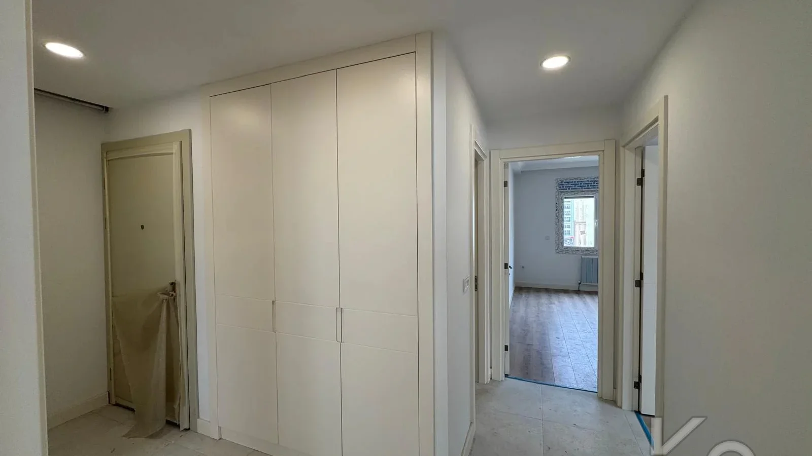 Lacivert Cadde Caddebostan Bağdat Cad.2.paralelde 2025 Sıfır Ebeveynli Balkonlu 80m² Net 2+1