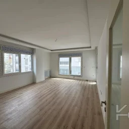 Lacivert Cadde Caddebostan Bağdat Cad.2.paralelde 2025 Sıfır Ebeveynli Balkonlu 80m² Net 2+1