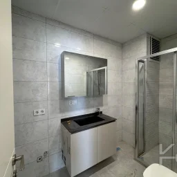 Lacivert Cadde Caddebostan Bağdat Cad.2.paralelde 2025 Sıfır Ebeveynli Balkonlu 80m² Net 2+1