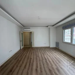 Lacivert Cadde Caddebostan Bağdat Cad.2.paralelde 2025 Sıfır Ebeveynli Balkonlu 80m² Net 2+1