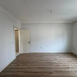 Lacivert Cadde Caddebostan Bağdat Cad.2.paralelde 2025 Sıfır Ebeveynli Balkonlu 80m² Net 2+1