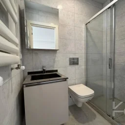 Lacivert Cadde Caddebostan Bağdat Cad.2.paralelde 2025 Sıfır Ebeveynli Balkonlu 80m² Net 2+1