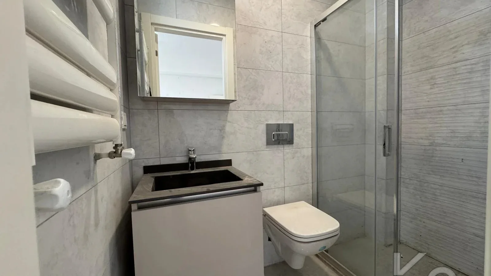 Lacivert Cadde Caddebostan Bağdat Cad.2.paralelde 2025 Sıfır Ebeveynli Balkonlu 80m² Net 2+1