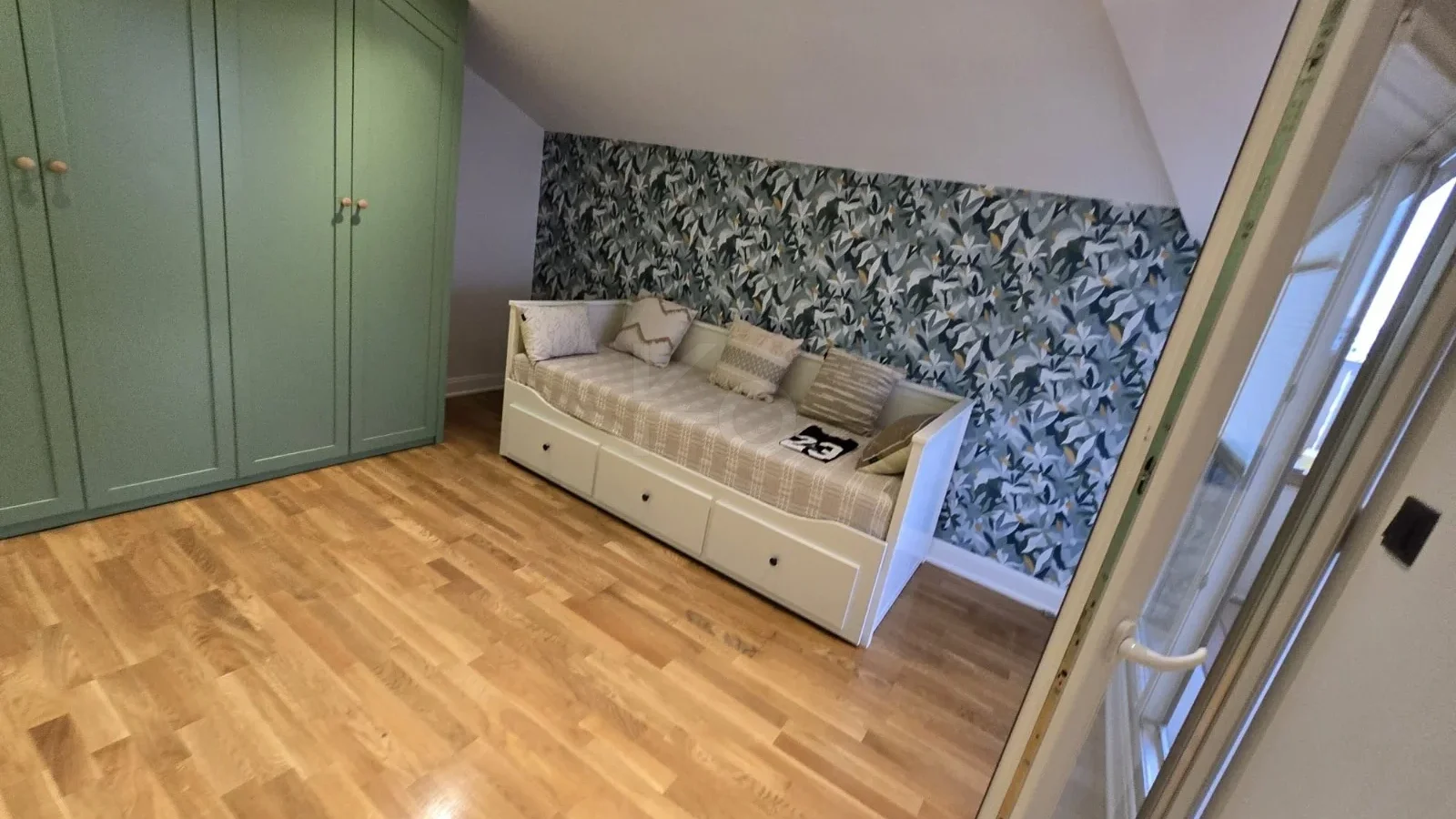 Lacivertcadde Gayrimenkul Erenköyde Divanın Sokağında Satılık 5+1 250 M² Net Dubleks 