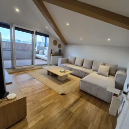 Lacivertcadde Gayrimenkul Erenköyde Divanın Sokağında Satılık 5+1 250 M² Net Dubleks 