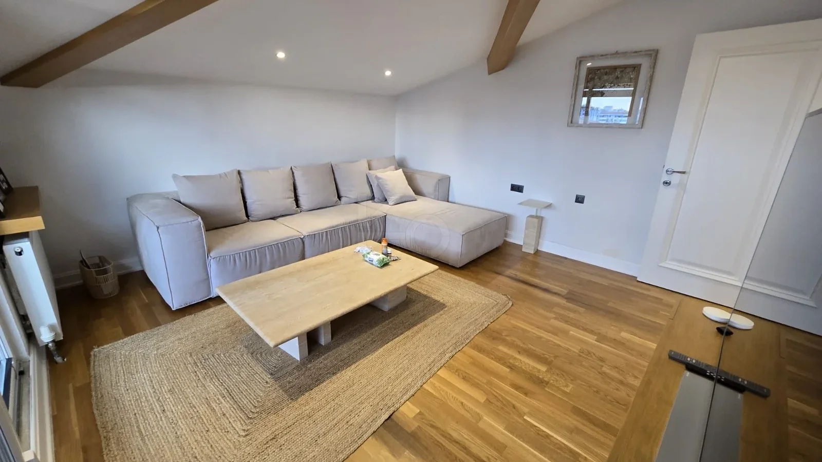Lacivertcadde Gayrimenkul Erenköyde Divanın Sokağında Satılık 5+1 250 M² Net Dubleks 