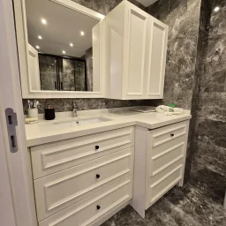Lacivertcadde Gayrimenkul Erenköyde Divanın Sokağında Satılık 5+1 250 M² Net Dubleks 