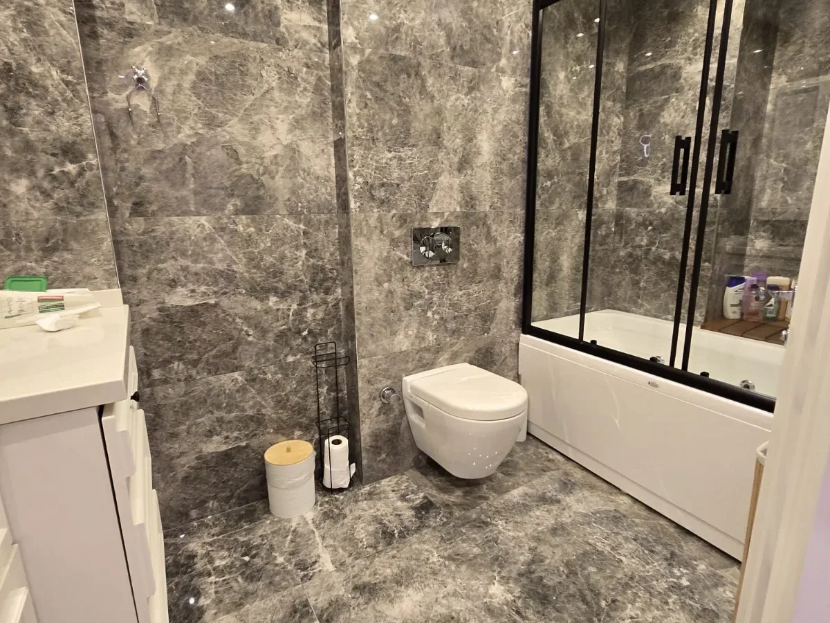Lacivertcadde Gayrimenkul Erenköyde Divanın Sokağında Satılık 5+1 250 M² Net Dubleks 
